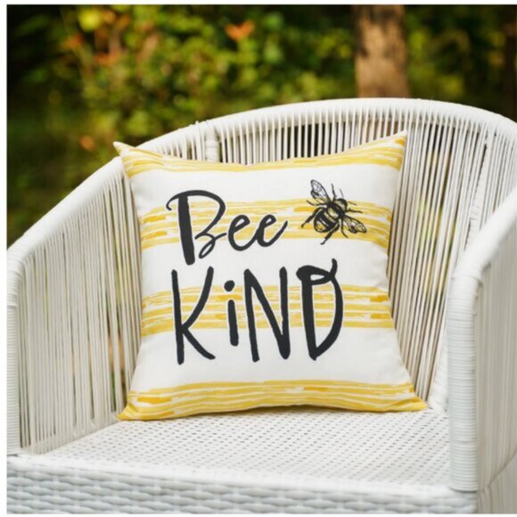 NEW 2Pk Bee Kind Indoor/Outdoor Zip Reversible Throw Pillows - Picture 4 of 4